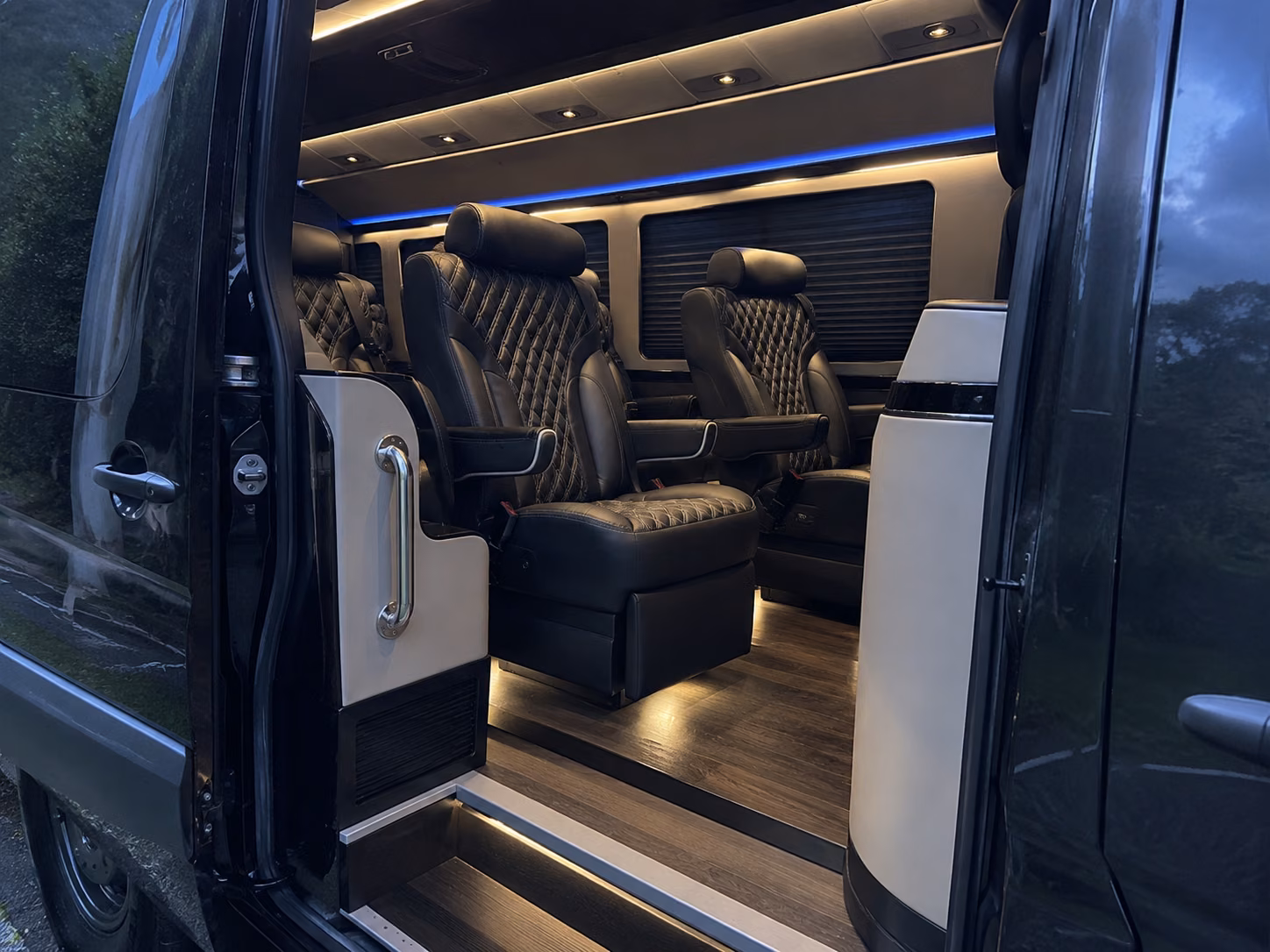 easily book transportation for your next concert or music festival 3