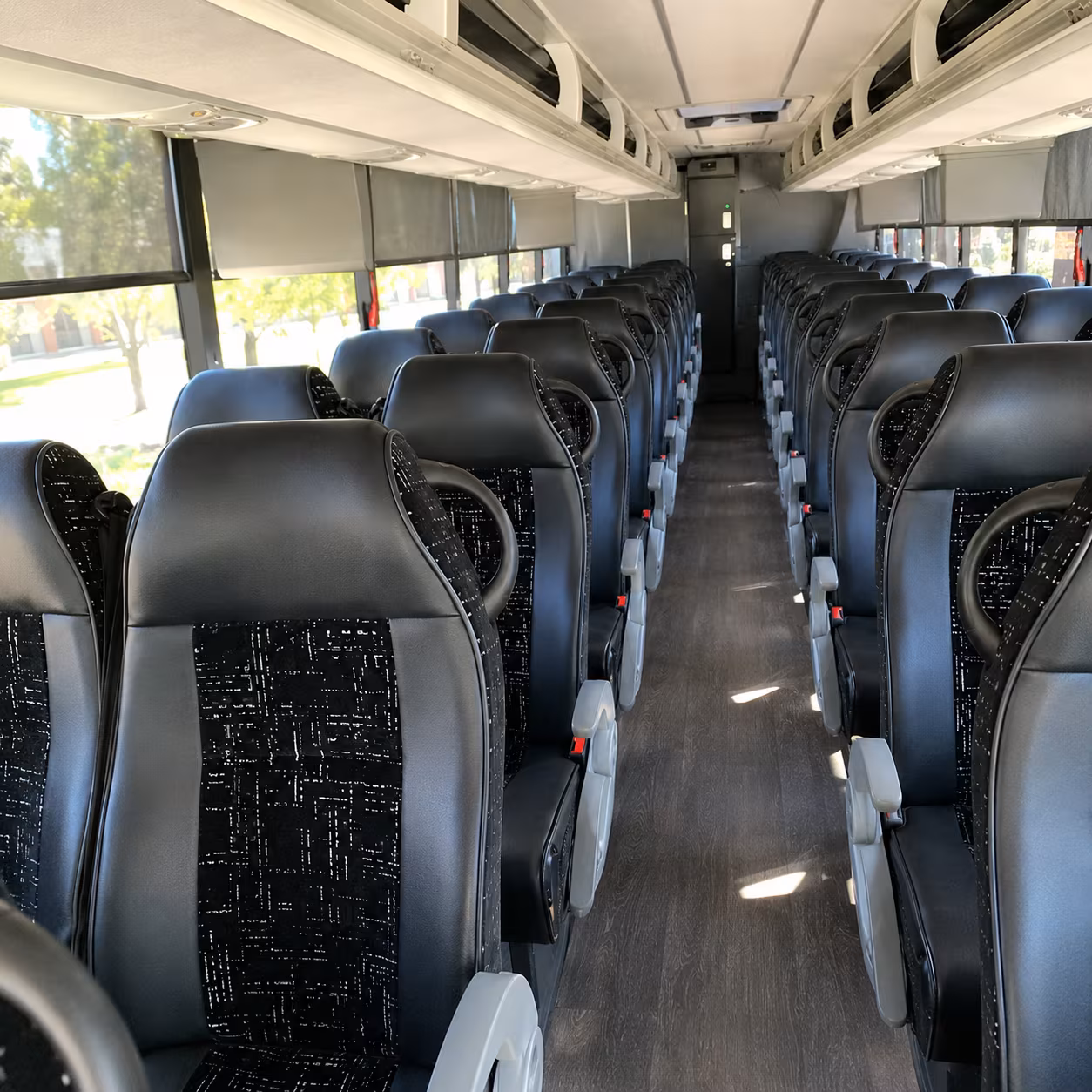 easily book transportation for your next prom 3
